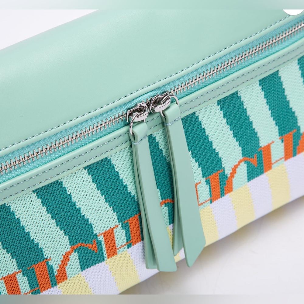 Inro CH Cluth/crossbody bag